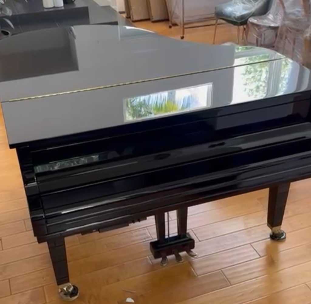 Grand Piano Moving